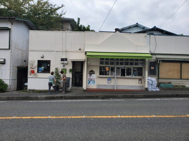 ほかほか弁当 葉山一色店