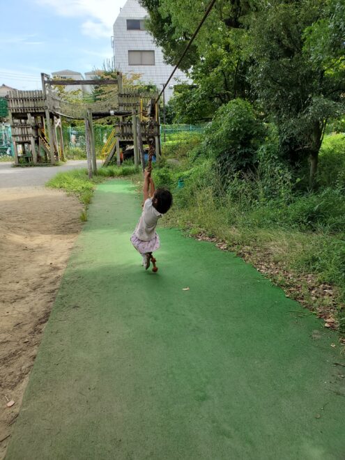 ターザン(ロープの遊具)