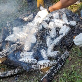 秋の定番！焚き火&焼き芋　ボーイスカウト(ビーバー隊)で行いました！
