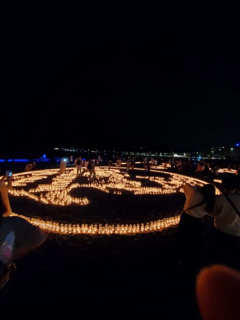 大きなキャンドルの輪