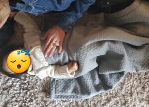 お昼寝の肌掛けとして