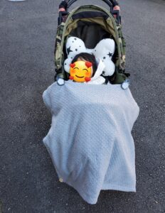 ベビーカーでのひざ掛けとして
