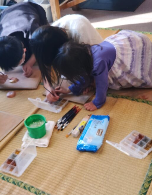 ラメが入った絵具で着色